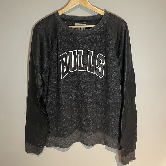 Womens Chicago Bulls NBA Pullover Size XL Faux Leather‎ Sleeves - Picture 1 of 8